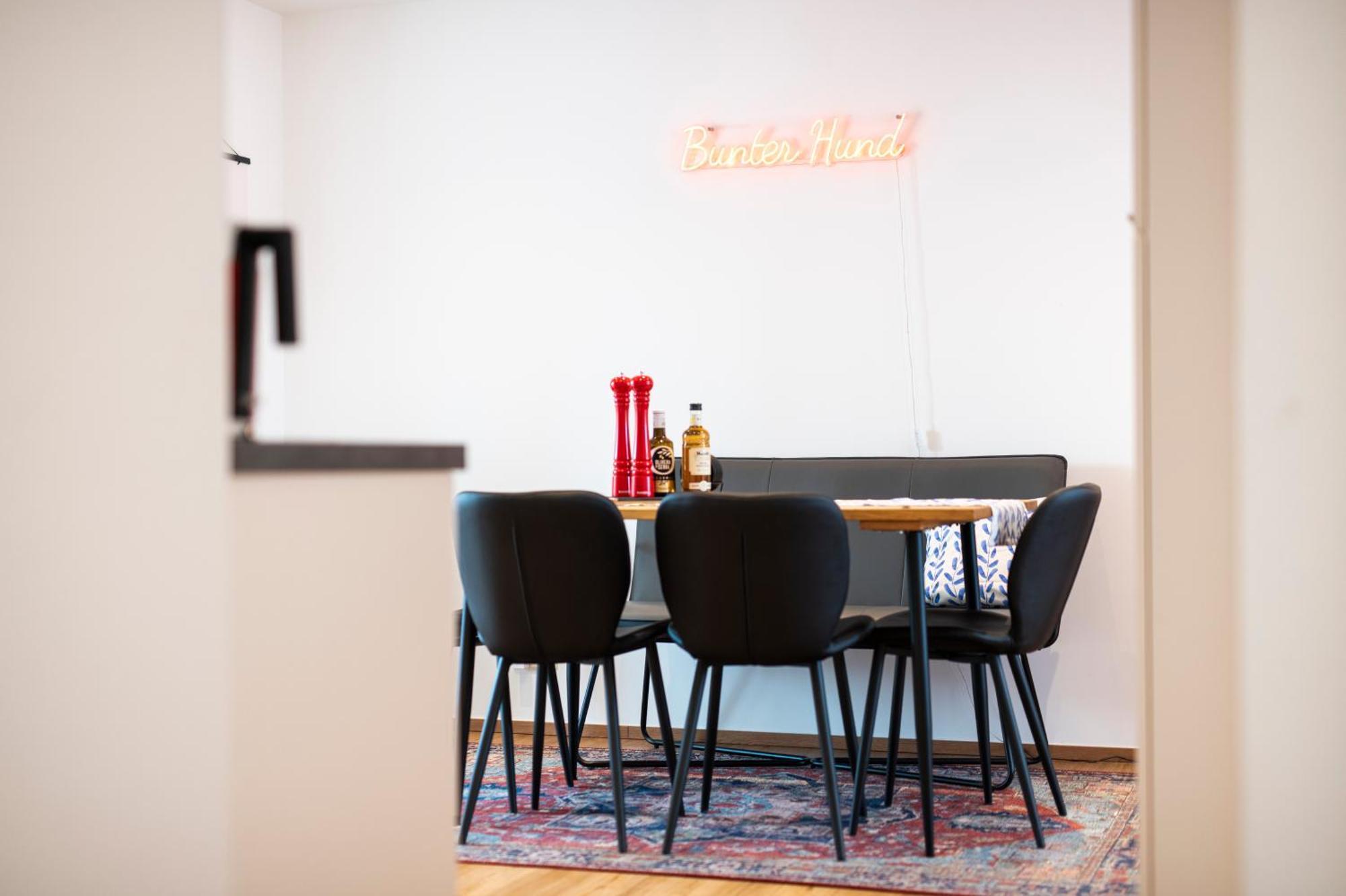 Bunter Hund Apartments - Zentrales Apartment, Parkplatz, Wintergarten, Kinderzimmer โรเทนบวร์ก อ็อบ แดร์เทาเบอร์ ภายนอก รูปภาพ